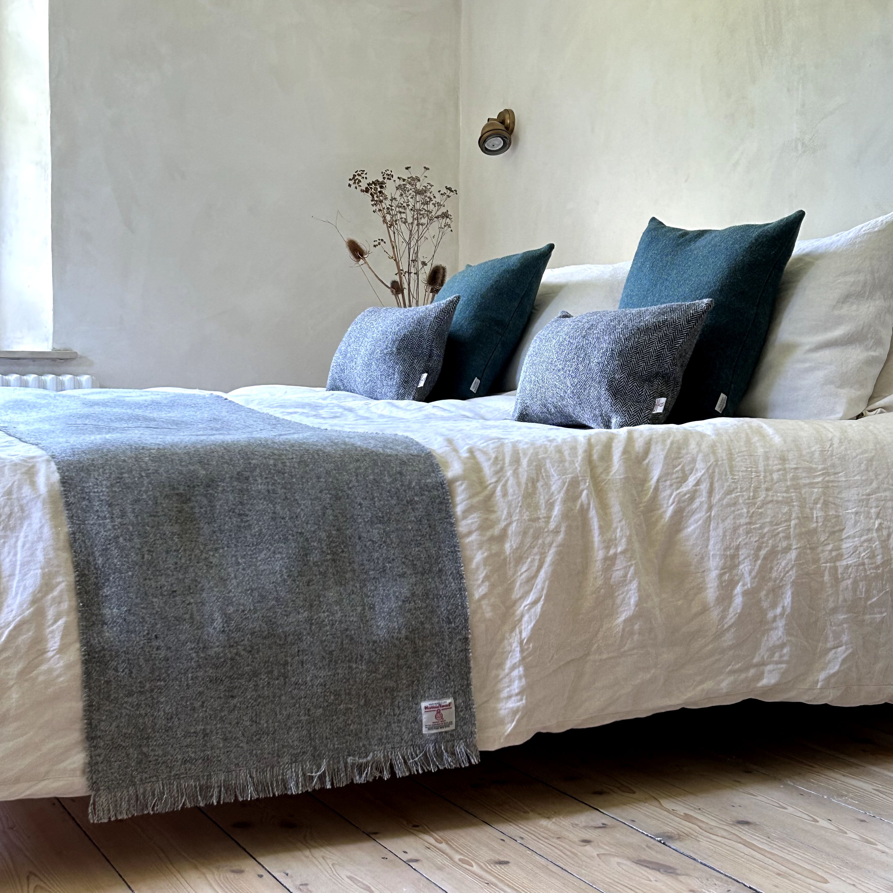 Harris Tweed Light Grey Marl Bed Runner William & Irene